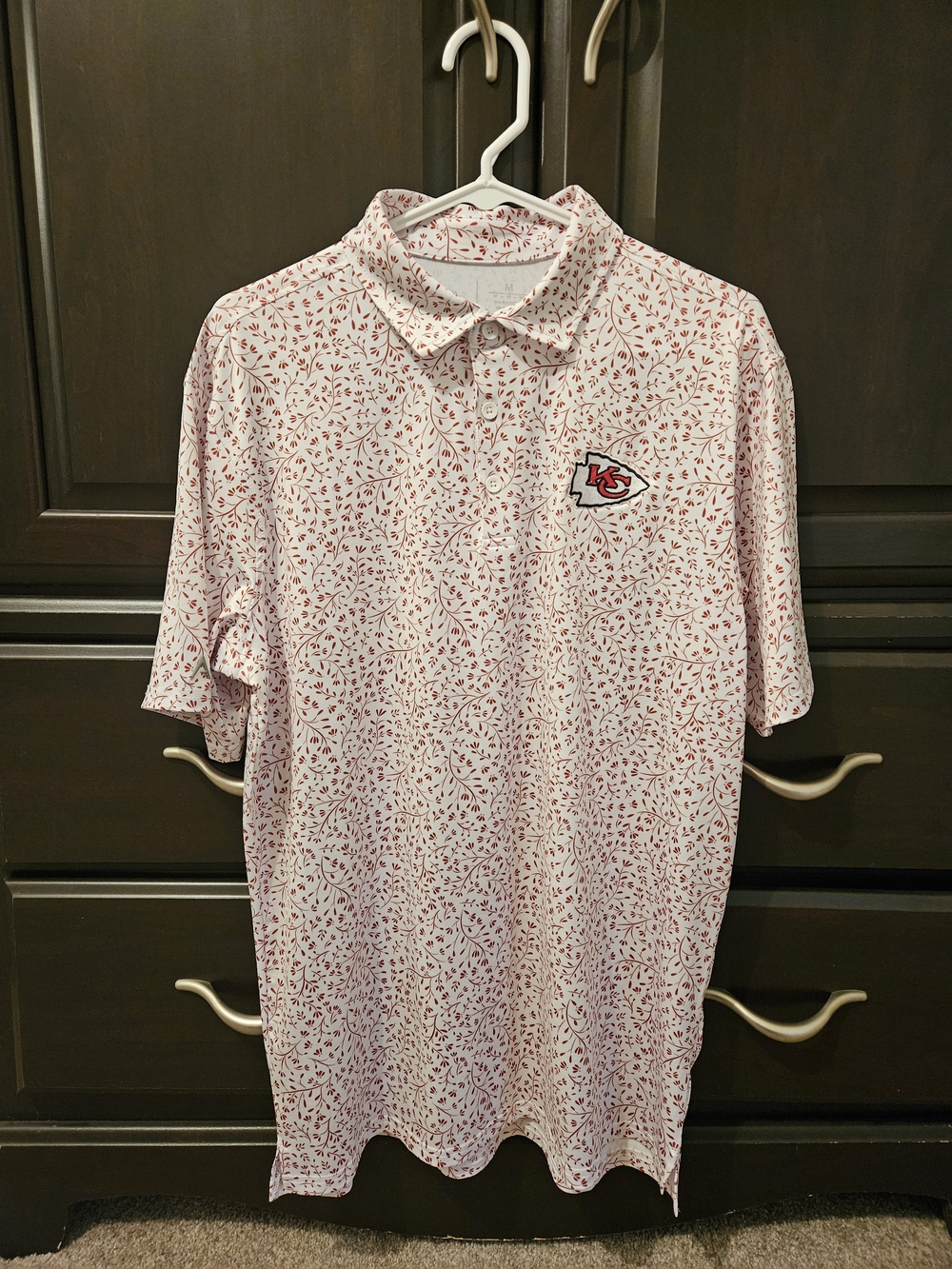 EUC Men's Antigua Leaf Print Kansas City Chiefs Polo